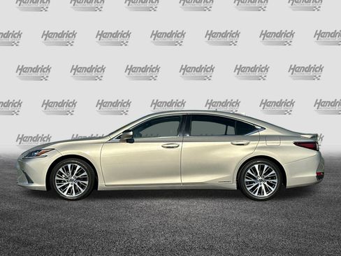 Used 2020 Lexus ES 300h w/ Premium Package image 8