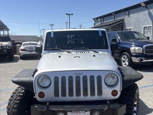 Used 2009 Jeep Wrangler X AWD/4WD image 5