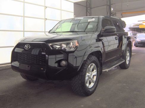 Used 2019 Toyota 4Runner SR5 AWD/4WD image 1