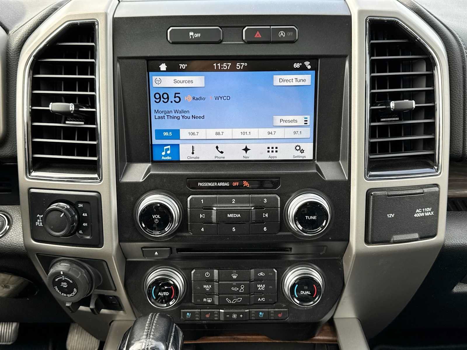 Used 2018 Ford F150 Lariat w/ Equipment Group 502A Luxury AWD/4WD image 17
