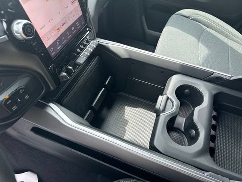 New 2026 RAM 2500 Big Horn AWD/4WD image 26