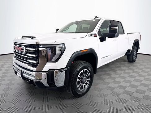 Used 2024 GMC Sierra 2500 SLE w/ SLE Convenience Package AWD/4WD image 3