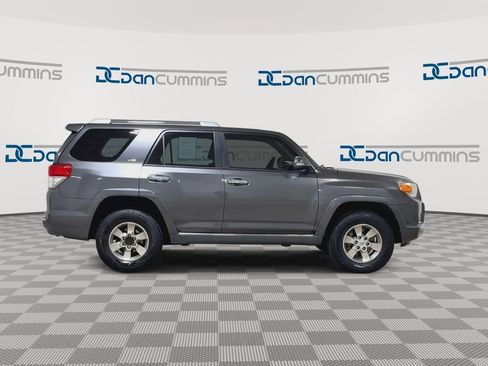 Used 2010 Toyota 4Runner SR5 image 9