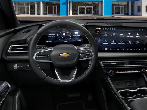 New 2026 Chevrolet Traverse LT w/ LPO, Floor Liner Package FWD image 8