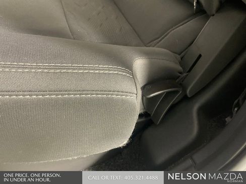 Used 2024 Nissan Frontier SV w/ SV Convenience Package RWD image 28