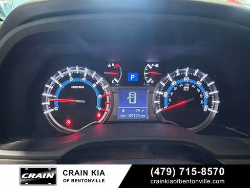 Used 2018 Toyota 4Runner TRD Off-Road Premium AWD/4WD image 6