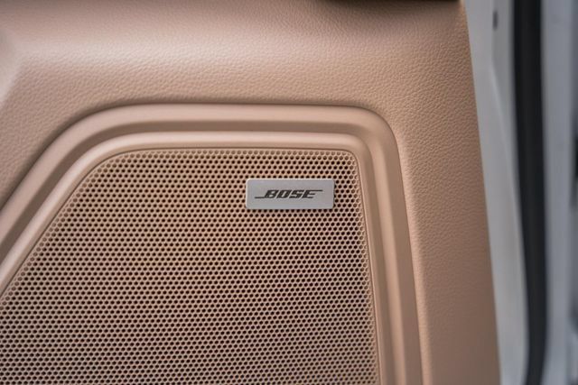 Used 2021 Porsche Macan AWD/4WD image 44
