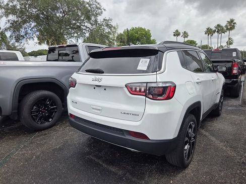 Used 2023 Jeep Compass Limited AWD/4WD image 5
