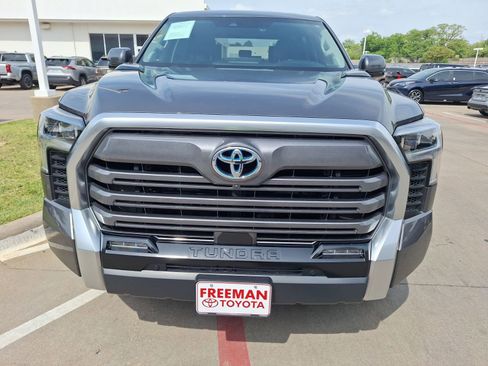 Used 2024 Toyota Tundra Limited image 9