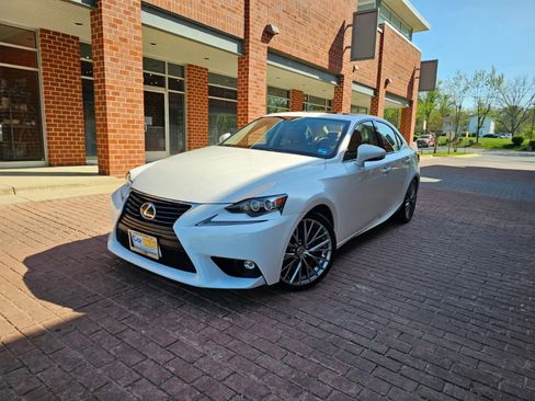 Used 2016 Lexus IS 300 AWD w/ Navigation System Package image 5