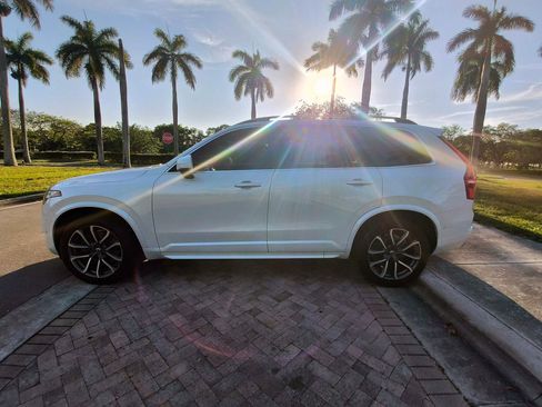 Used 2016 Volvo XC90 T6 Momentum w/ Momentum Plus Package AWD/4WD image 17