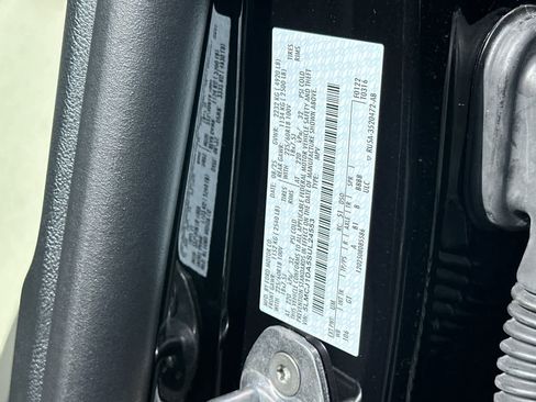 New 2025 Lincoln Corsair AWD w/ Equipment Group 101A image 29