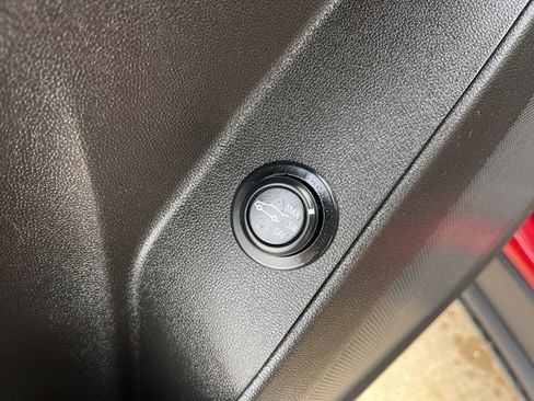 Used 2019 Chevrolet Equinox LT image 13