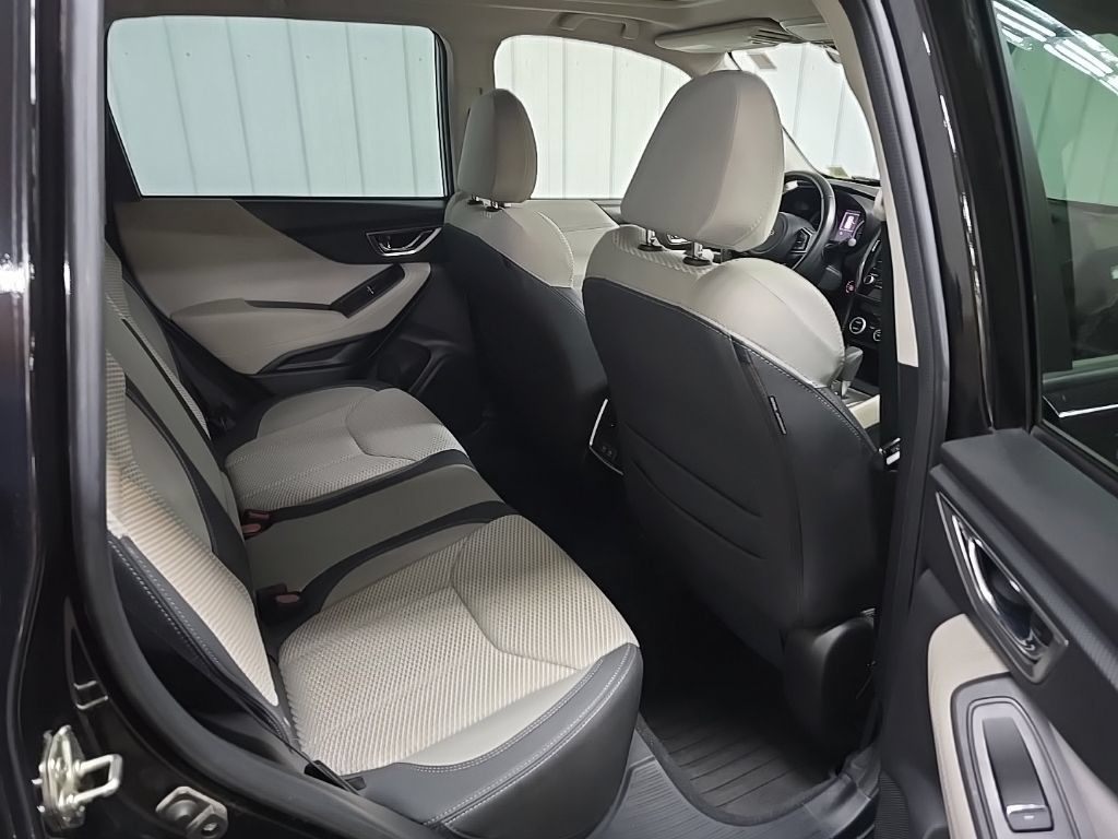 Used 2020 Subaru Forester Premium AWD/4WD image 18