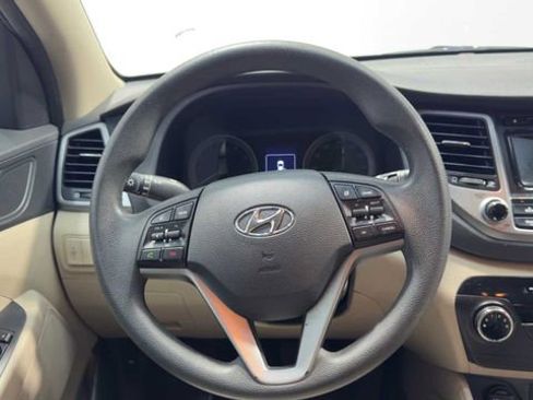 Used 2017 Hyundai Tucson SE image 15