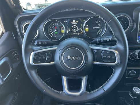 Used 2021 Jeep Wrangler Unlimited Sahara image 16