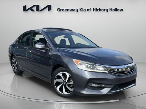 Used 2016 Honda Accord EX image 1