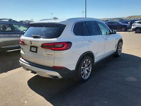 Used 2021 BMW X5 xDrive40i w/ Premium Package AWD/4WD image 2