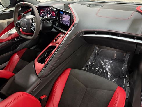 Used 2021 Chevrolet Corvette Stingray Preferred Cpe w/ Z51 Performance Package RWD image 47