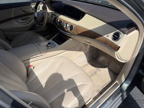 Used 2014 Mercedes-Benz S 550 Sedan image 25