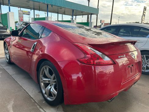 Used 2009 Nissan 370Z Coupe w/ Sport Pkg RWD image 2