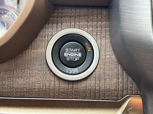 Used 2022 RAM 2500 Limited AWD/4WD image 26