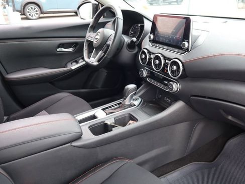Certified 2024 Nissan Sentra SR FWD image 25