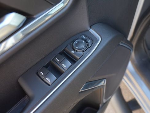 Used 2024 Chevrolet Silverado 1500 LT AWD/4WD image 16