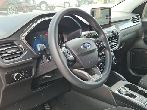 Used 2025 Ford Escape Active AWD/4WD image 13