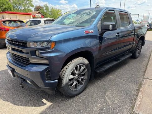 Used 2019 Chevrolet Silverado 1500 RST w/ True North Edition AWD/4WD image 3