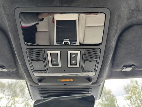 Used 2024 Jaguar F-PACE R-Dynamic S image 13