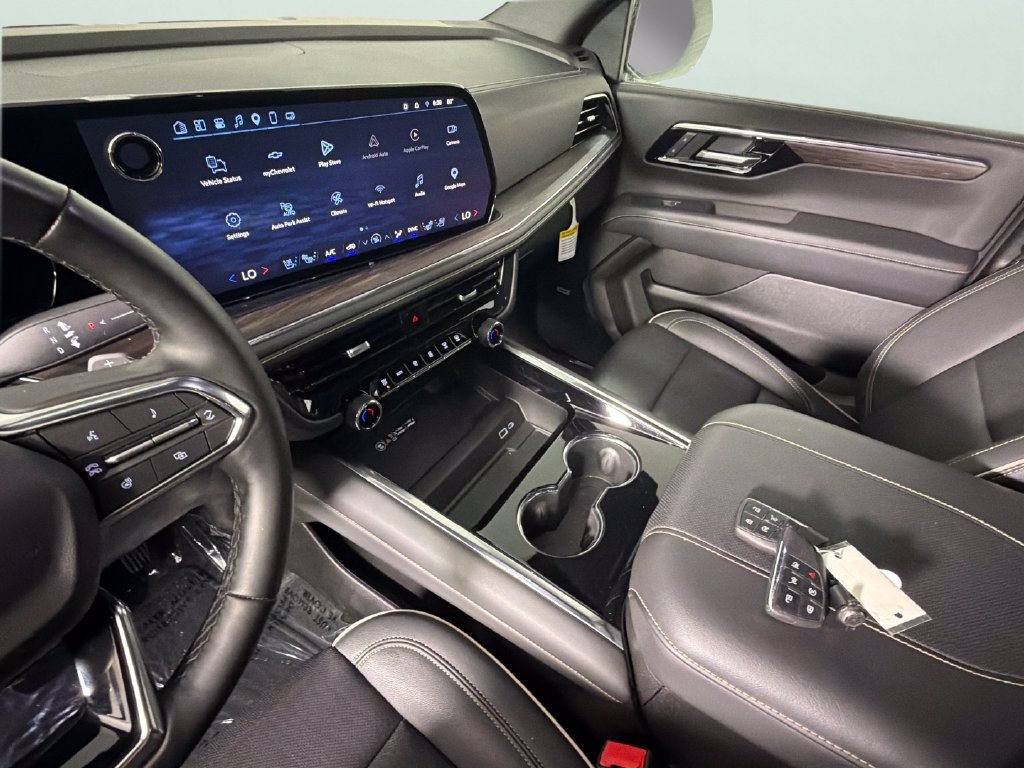 Certified 2025 Chevrolet Suburban Premier RWD image 20