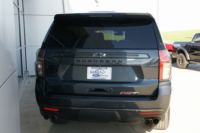 Used 2022 Chevrolet Suburban RST w/ Sport Performance Package AWD/4WD image 4