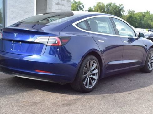 Used 2018 Tesla Model 3 Long Range RWD image 15