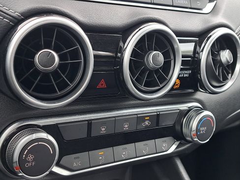 Used 2024 Nissan Sentra SV image 25