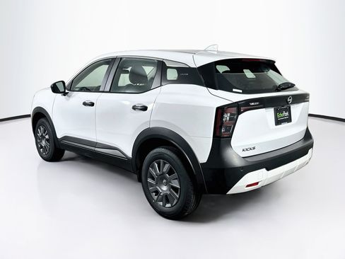 Used 2025 Nissan Kicks S FWD image 5
