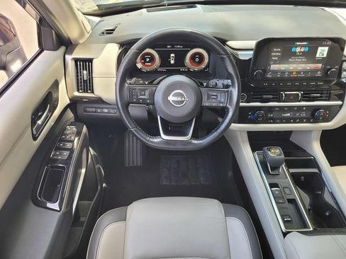 Used 2022 Nissan Pathfinder Platinum w/ Cargo Package FWD image 14