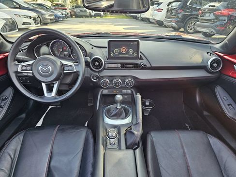 Used 2016 MAZDA MX-5 Miata Grand Touring RWD image 11
