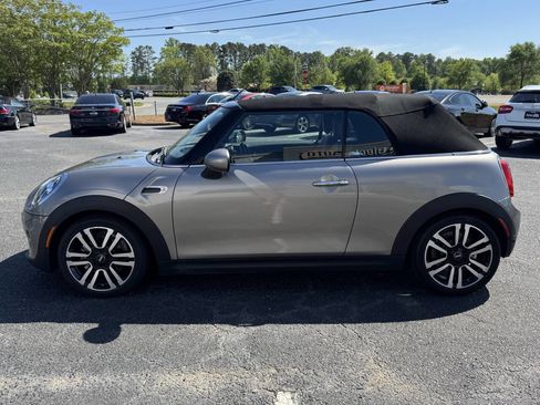 Used 2019 MINI Cooper Convertible w/ Premium Package image 3