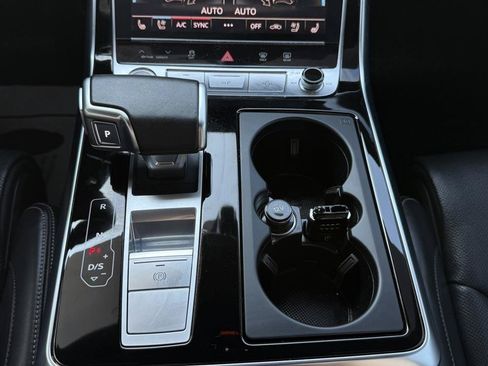 Used 2024 Audi Q8 Prestige w/ Prestige Package AWD/4WD image 59