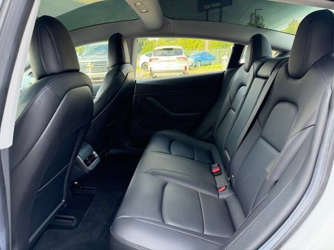 Used 2018 Tesla Model 3 Long Range RWD image 15