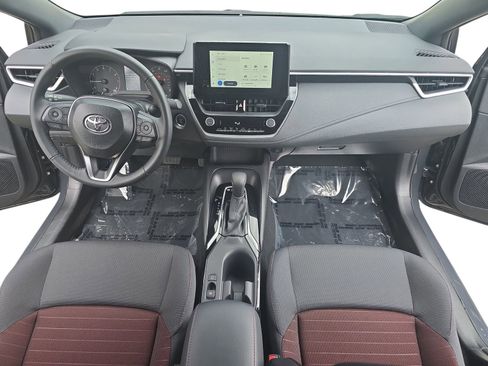 Used 2025 Toyota Corolla SE image 15