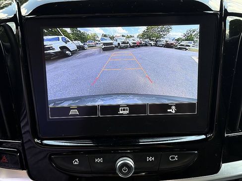 Used 2023 Chevrolet Traverse LT AWD/4WD image 24