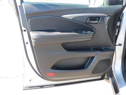 Used 2024 Honda Passport EX-L image 8