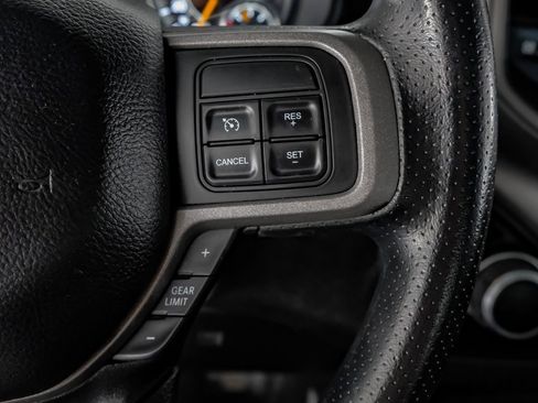 Used 2022 RAM 2500 Tradesman w/ Chrome Appearance Group image 18