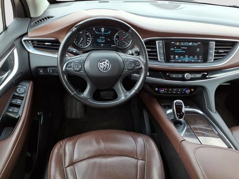 Used 2018 Buick Enclave Avenir w/ Avenir Technology Package AWD/4WD image 9
