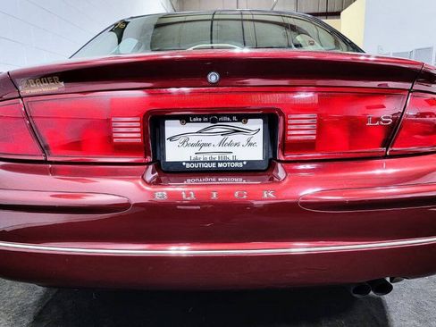 Used 2000 Buick Regal LS w/ Prestige Pkg FWD image 4