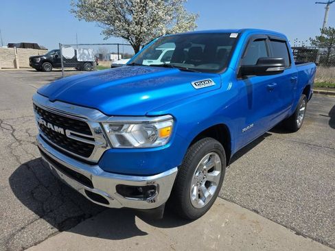 Used 2022 RAM 1500 Big Horn AWD/4WD image 3