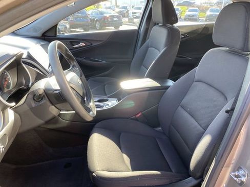 Used 2024 Chevrolet Malibu LT FWD image 22
