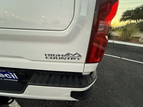 Certified 2024 Chevrolet Silverado 3500 High Country w/ Technology Package image 18